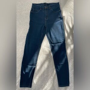 d. jeans Deep Indigo Skinny Stretch Jeans Sz 8